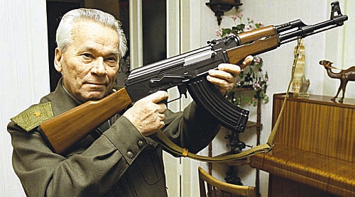Mikhail Kalashnikov & AK-47.jpg (134149 bytes)