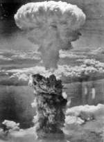 Nagasaki_A-bomb_cloud.jpg (18963 bytes)